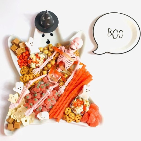 Pottery Barn Cute and Spooky Large Ghost Shaped Serving Tray 👻 - Picture 14 of 16